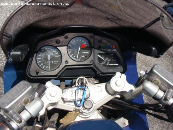 1993 Honda VFR 750 F - Image 3