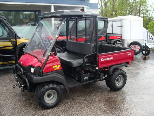 Kawasaki Mule 3010 4X4 side by side Extremely clean (2004)