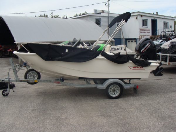 Boston Whaler Sport 130