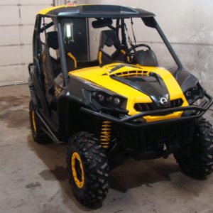 Can Am 1000 commander X Only 3500 kms Asking $ 10495.00 Trades Welcome and Financing
