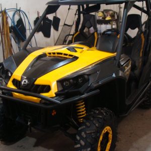 Can Am 1000 commander X Only 3500 kms Asking $ 10495.00 Trades Welcome and Financing