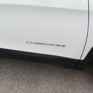 2016 Jeep Cherokee Limited FWD Loaded Low KMS Asking $14995.00