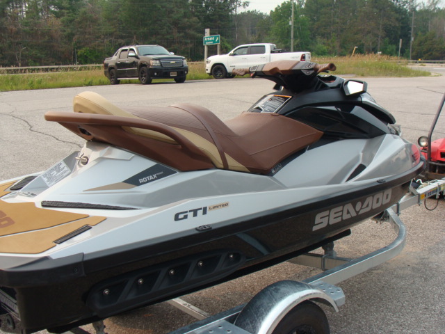 2018 Seadoo GTI 155 Limited 3 seater 1 owner mint Asking $11989.00 - Image 6