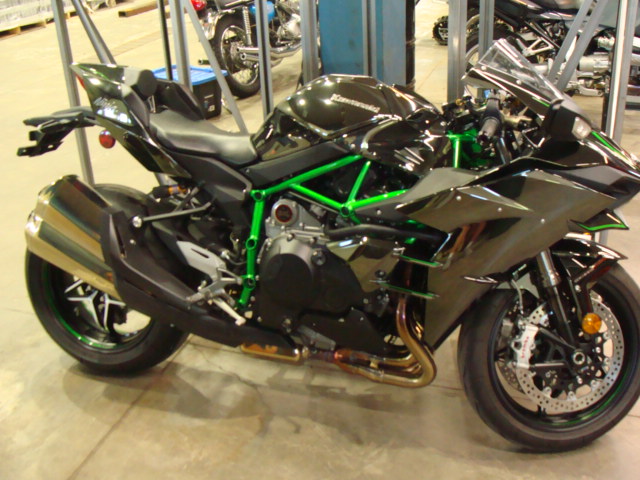 RARE RARE RARE 2025 Kawasaki Ninja H2 One owner only 3100 kms Factory warranty till August 2030 Asking $39500.00